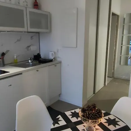 Le Doux Viking, Balcon & Parking Prive Proche Zenith カーン