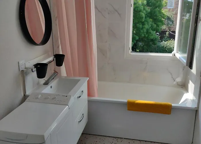 Le Doux Viking, Balcon & Parking Prive Proche Zenith Daire